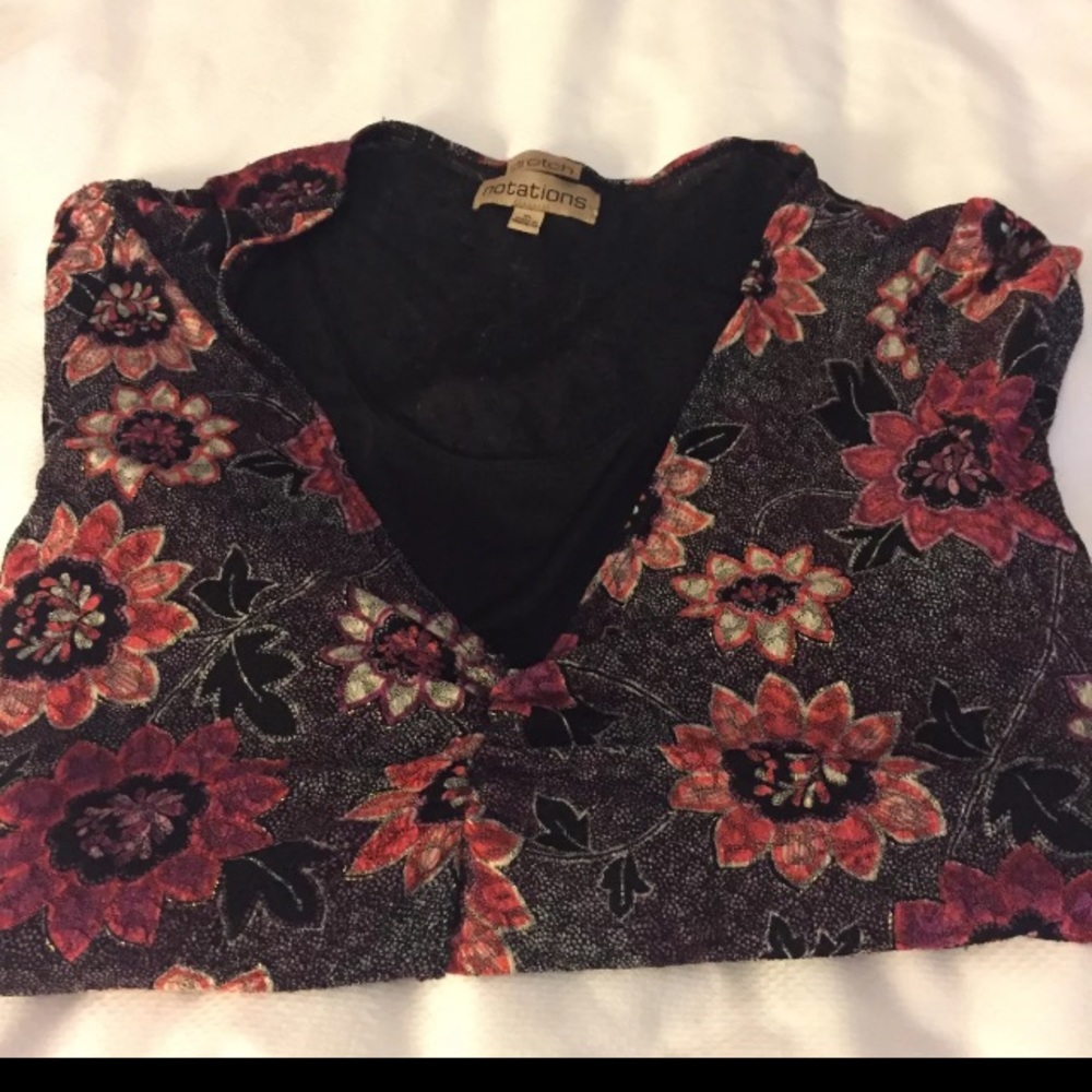 Ladies blouse. 2 for $25 - Picture 2 of 4